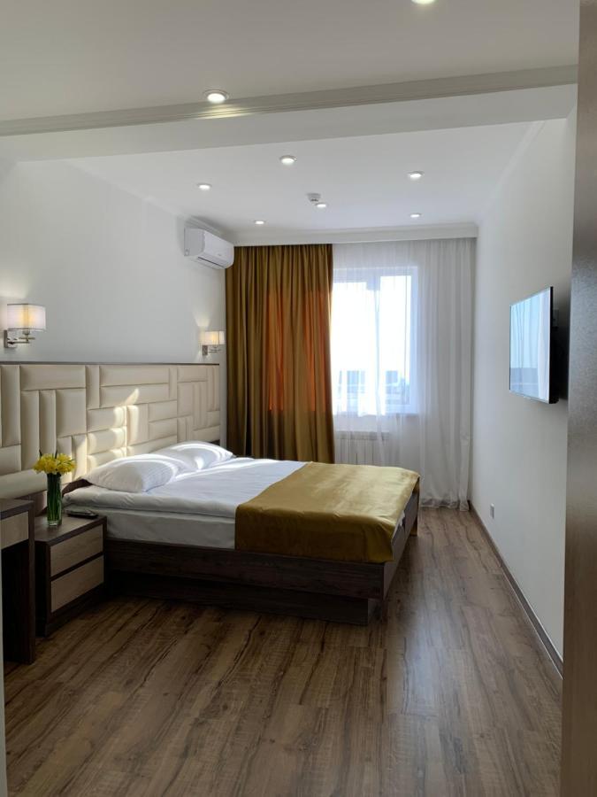 Vertoni Hotel Erevan Esterno foto